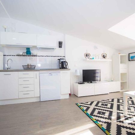 Apartments In Rogoznica 36019 외부 사진