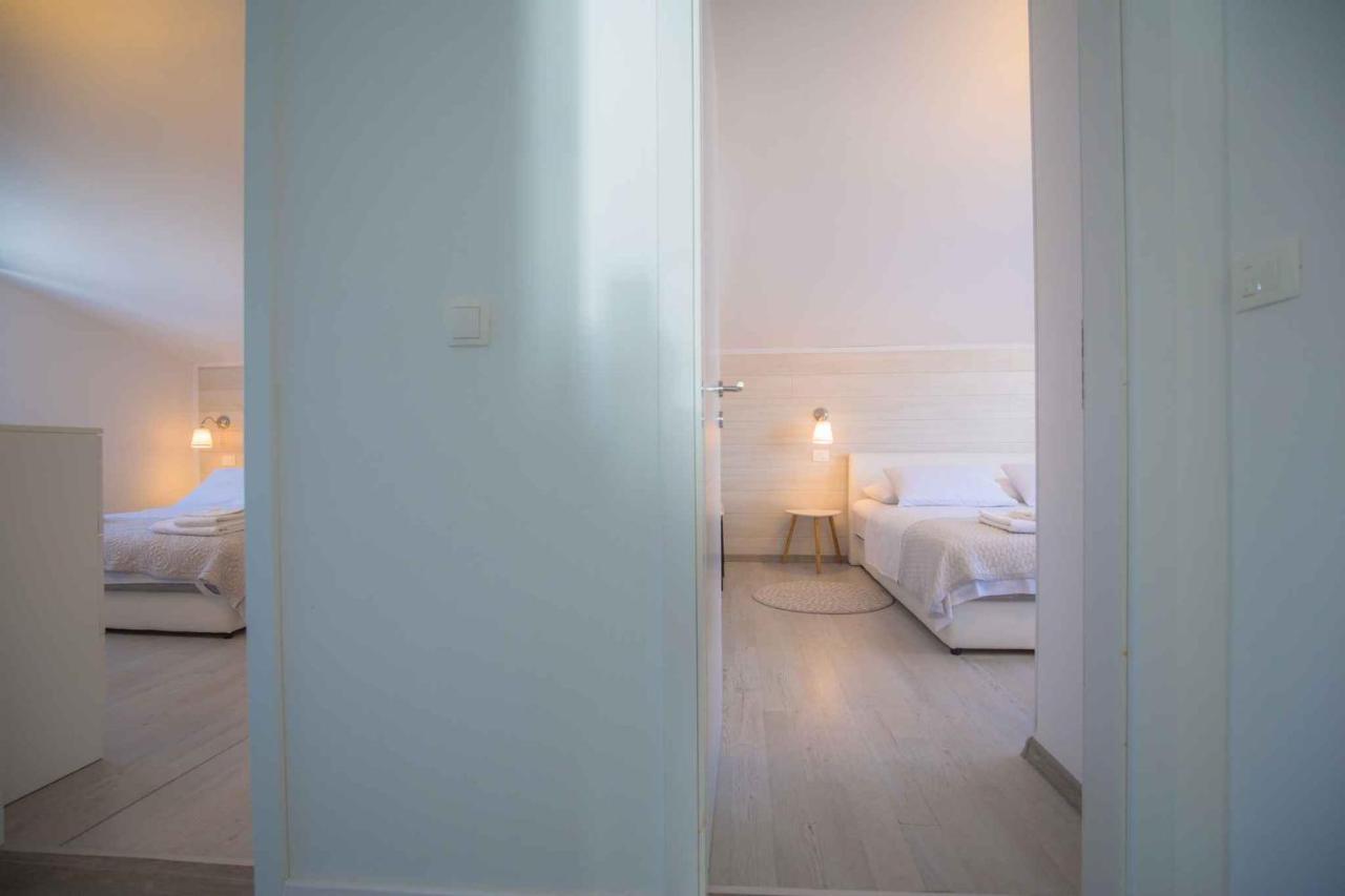 Apartments In Rogoznica 36019 외부 사진