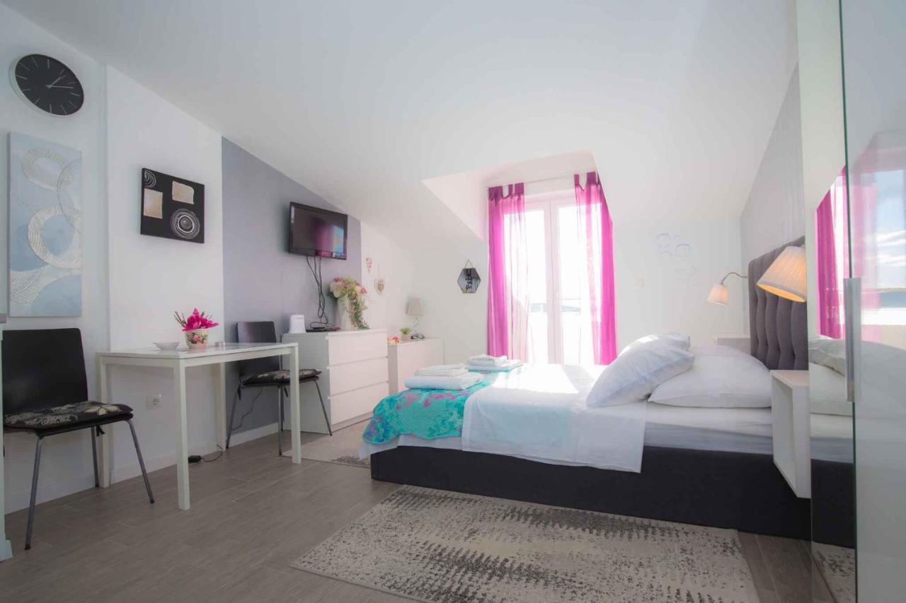 Apartments In Rogoznica 36019 외부 사진
