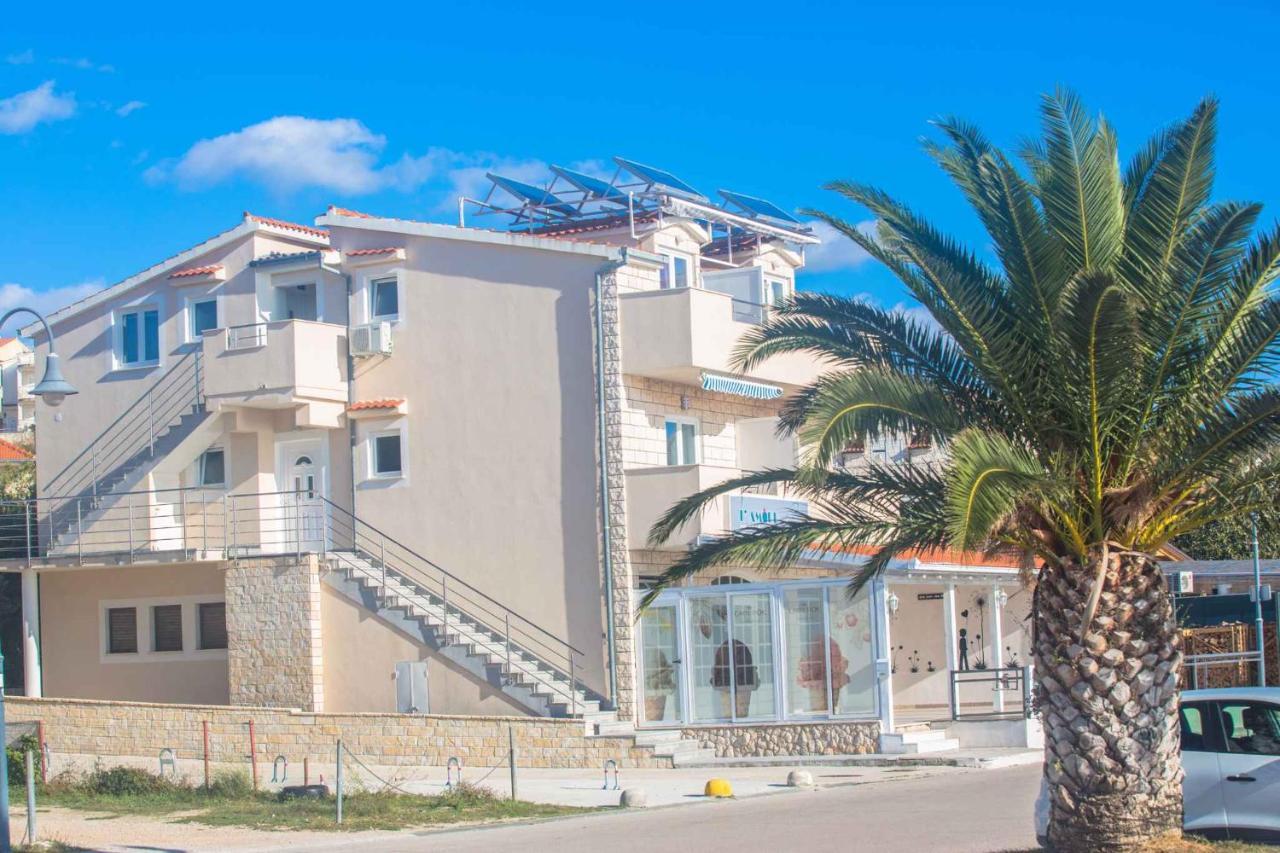 Apartments In Rogoznica 36019 외부 사진