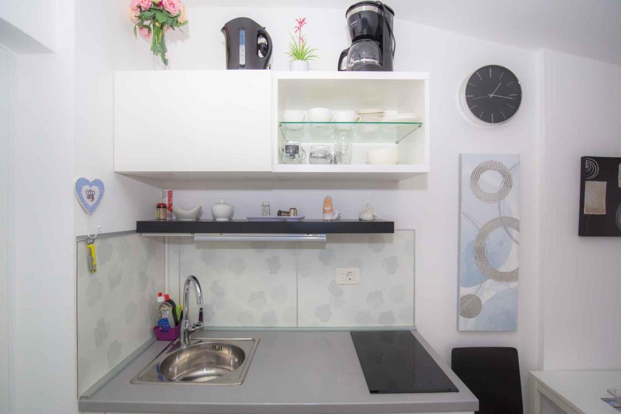 Apartments In Rogoznica 36019 외부 사진