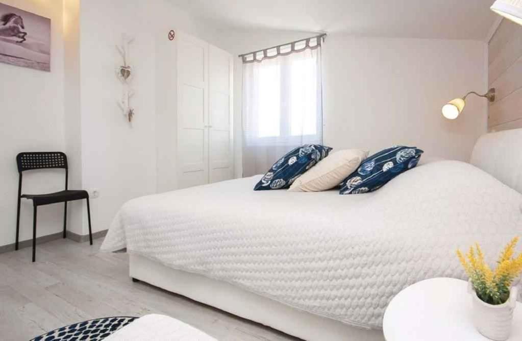 Apartments In Rogoznica 36019 외부 사진