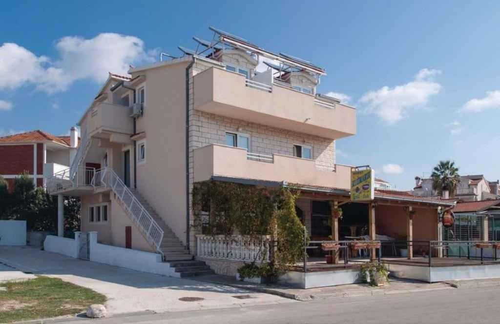 Apartments In Rogoznica 36019 외부 사진