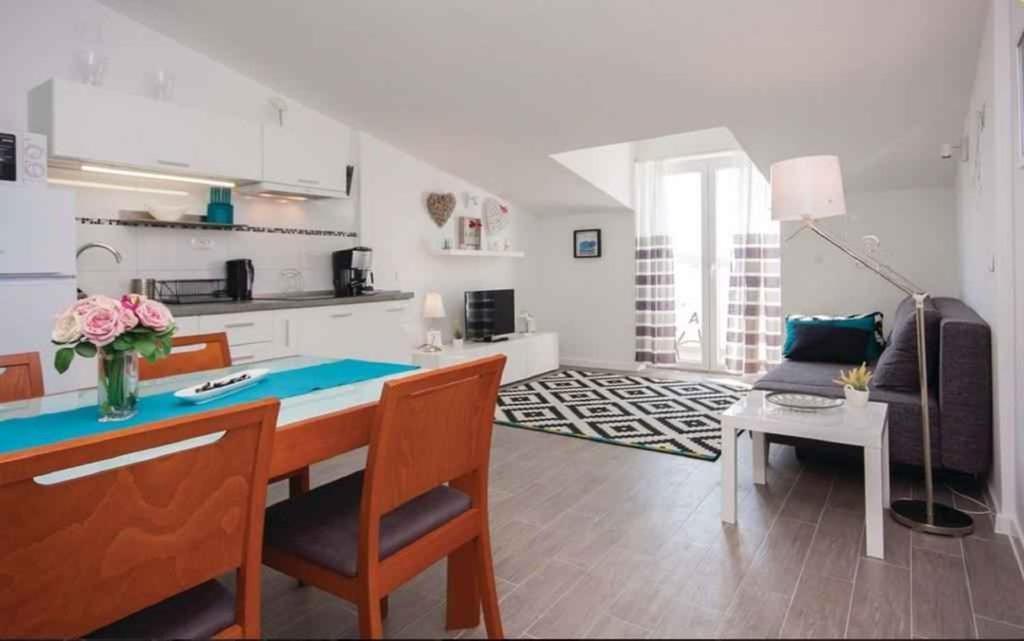 Apartments In Rogoznica 36019 외부 사진