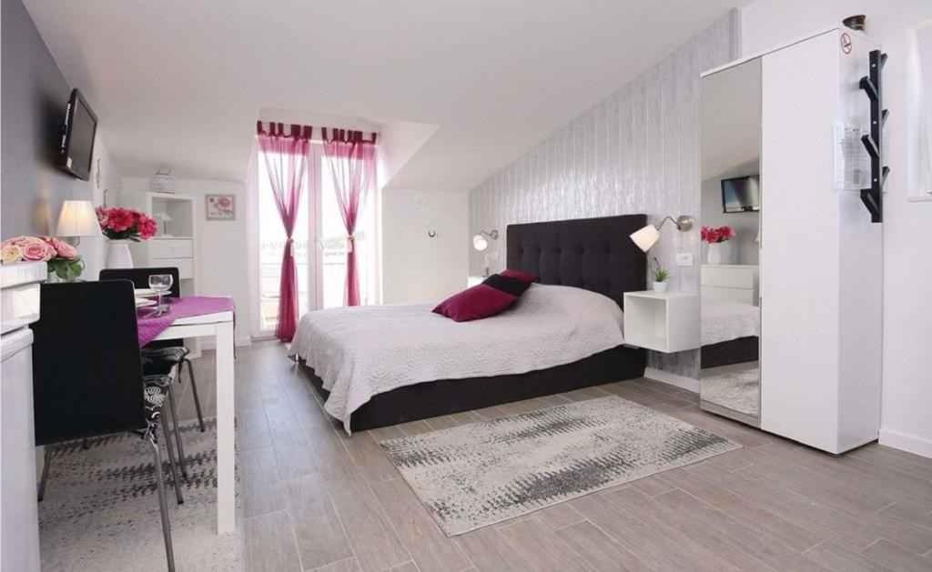 Apartments In Rogoznica 36019 외부 사진